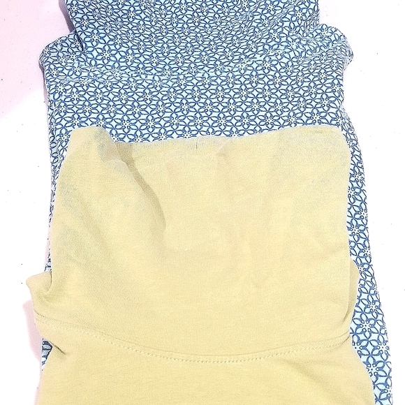 Turtleneck Duo - Picture 2 of 4